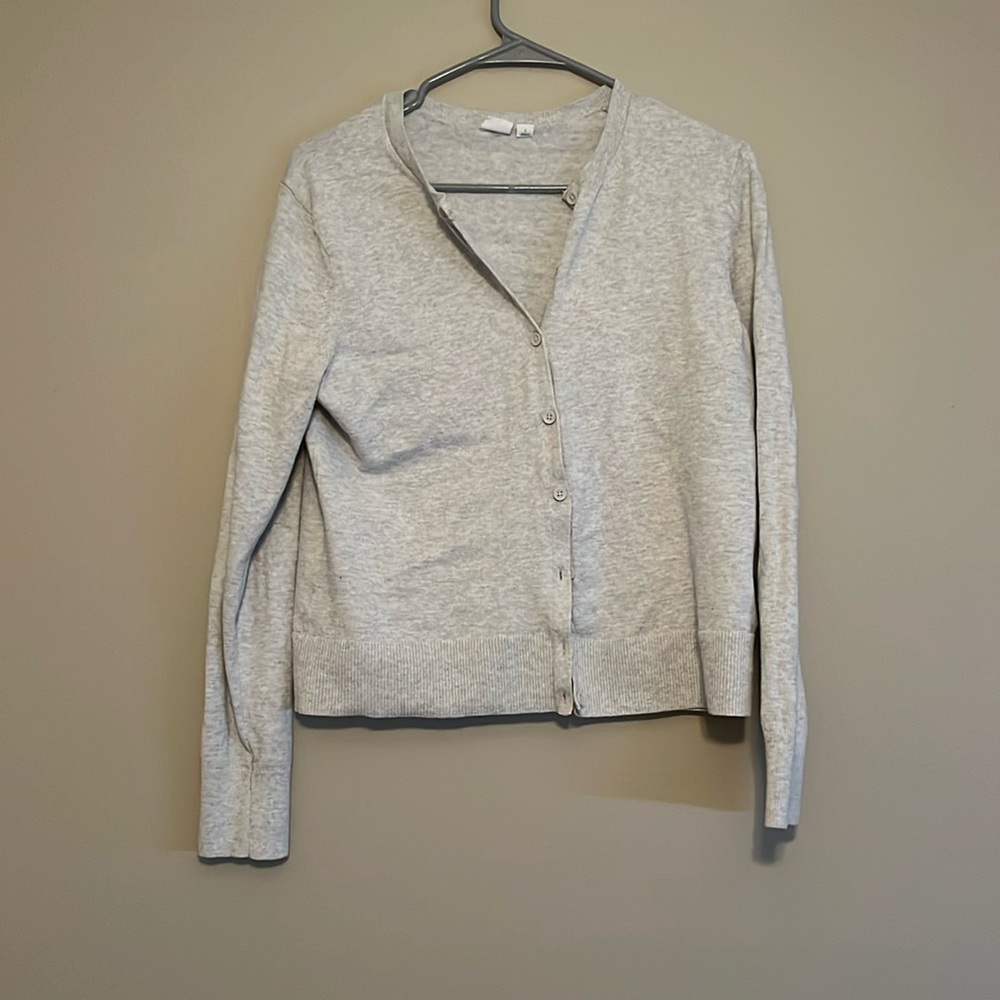 Crew neck cardigan